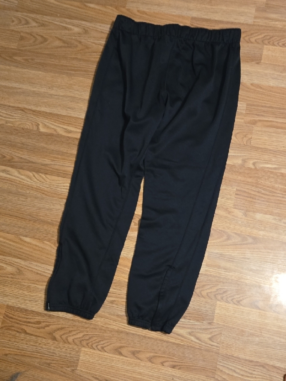 Nike Black Mens Sweatpants with Reflective Details And Ankle Zips - Picture 3 of 3